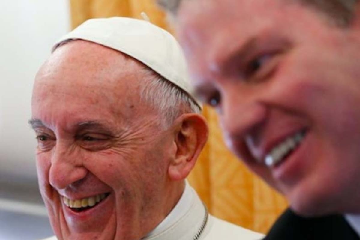 Greg Burke y Paloma García Ovejero dimitieron hoy