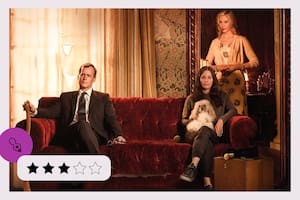 Greg Kinnear, Courteney Cox y Mira Sorvino en Shining Vale, estreno de Starz