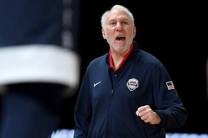 Gregg Popovich, el entrenador de Estados Unidos, y una tarea compleja por delante.