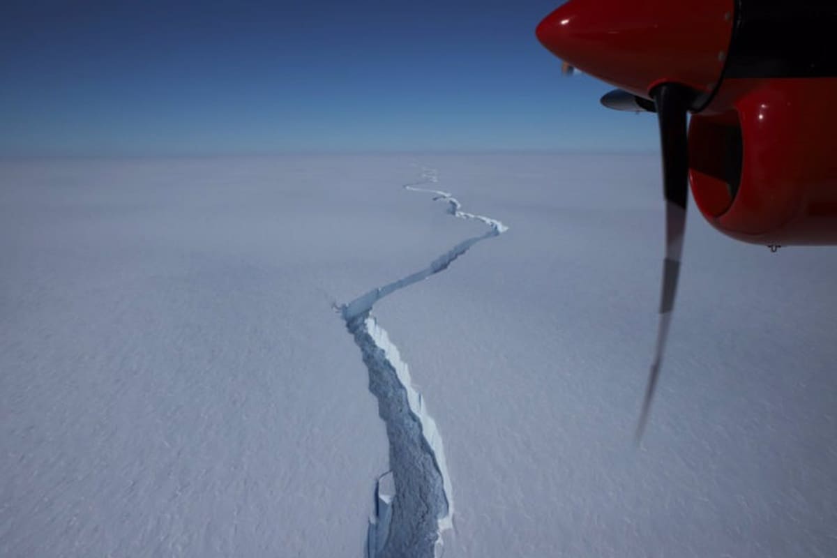 Grieta de North Rift fotografiada por el equipo de Halley en enero de 2021