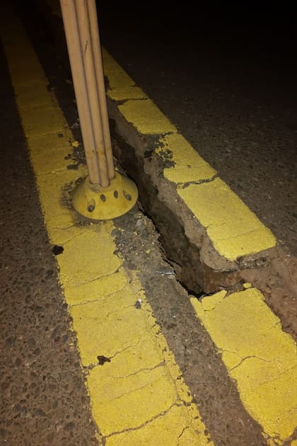 Grietas de hasta tres metros de profundidad sobre la ruta 40 por el sismo en San Juan