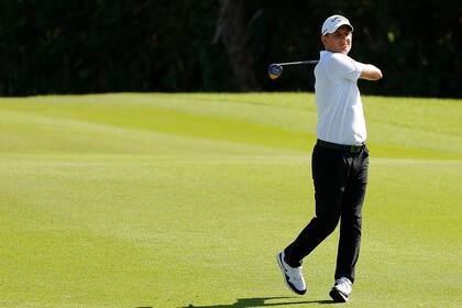 Grillo anotó 5 birdies pero aflojó en el último tramo