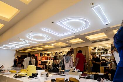 Grimoldi se renovó y apostó al cambio, con una propuesta disruptiva en su tienda de Alto Palermo.