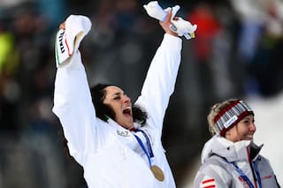 Sufrió varias fracturas hace 10 meses, volvió hace 15 días y logró el oro: la esquiadora indestructible