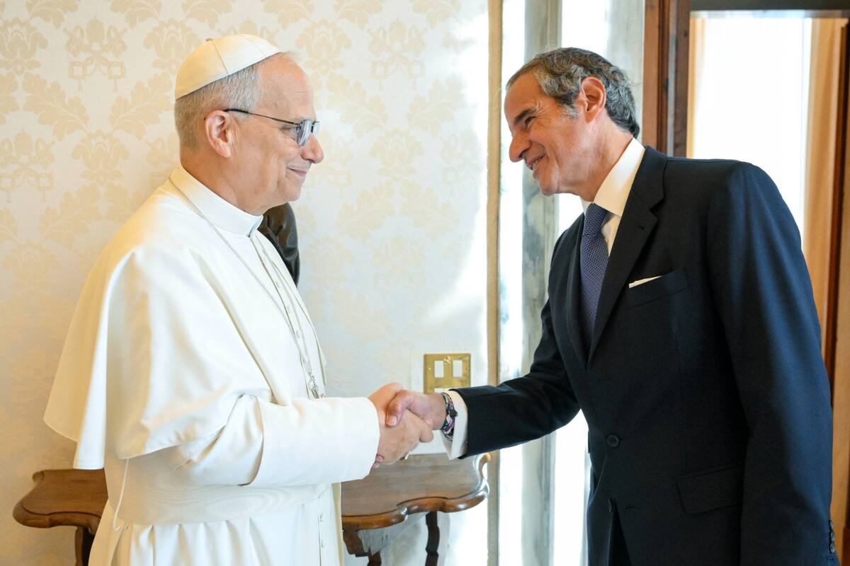 Grossi saluda al papa León XIV