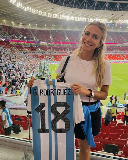 Guadalupe Ramon es la pareja del mediocampista Guido Rodríguez. Viven juntos en Sevilla y tienen una hija, Francesca, de 9 años.