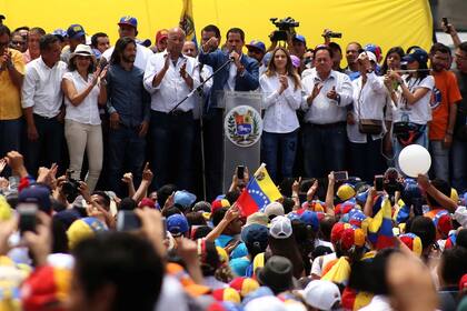 Guaidó, al hablarles a sus seguidores anteayer, en Mérida