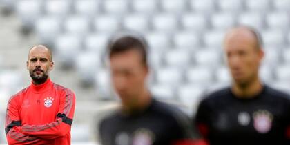 Guardiola sigue muy de cerca a su plantel