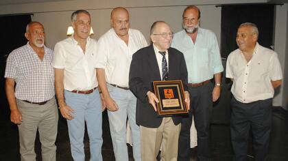 Guastella, homenajeado por la Unión de Rubgy tucumana el año pasado