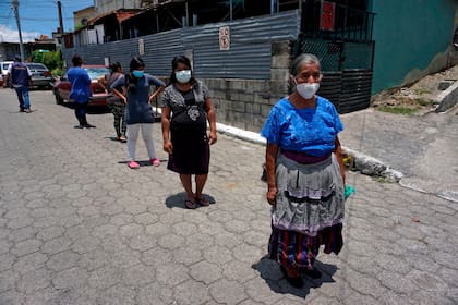 Guatemala inicia una reapertura gradual