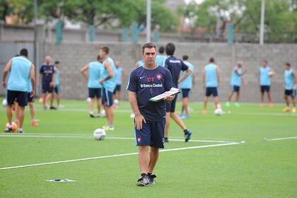 Guede diseña el equipo con Ortigoza y Caruzzo