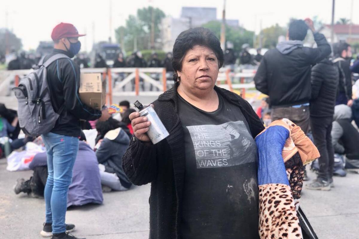 Guernica: "Cuando se calme, volvemos a entrar", dijo una mujer que fue desalojada