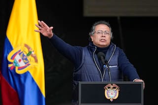 Guerrilleros asumen la autoría del atentado con 21 muertos en Colombia