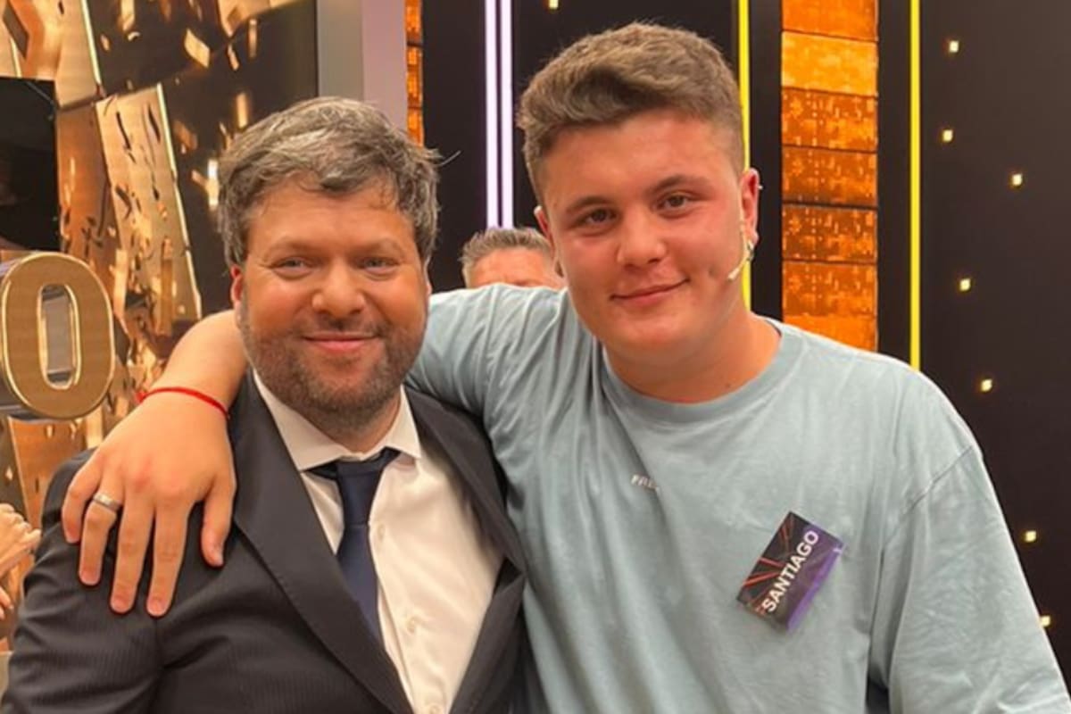 Guido Kaczka junto a Santiago Simari, el gran ganador de Los 8 escalones (Foto: Gentileza Santiago Siamri)