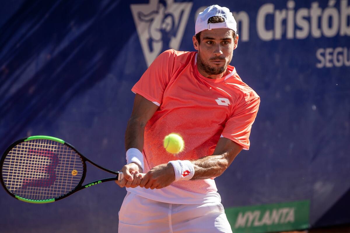 Guido Pella debió esforzarse en su debut en el Buenos Aires
