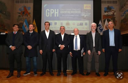 Guido Romero, ministro de Turismo, Cultura y Deporte de San Juan; Alberto Natella, ministro de Gobierno, Seguridad y Justicia de Catamarca; Leonardo Boto, intendente de Luján; Raúl Jalil, gobernador de Catamarca; Jorge Revello, vicepresidente segundo del Automóvil Club Argentino (ACA); Mariano Sancho, director general del ACA; y Matías Lacoste, director Comercial Corporativo y Alianzas de La Caja