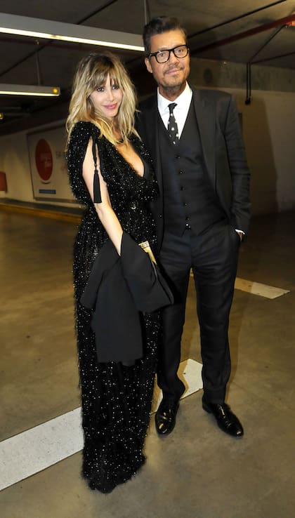 Guillermina Valdes y Marcelo Tinelli en el avant de El hilo rojo