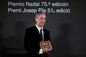 Alberto Manguel, traductor: la premiada novela “Los crímenes de Alicia” se lee desde hoy en Reino Unido