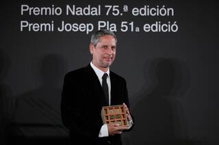 Alberto Manguel, traductor: la premiada novela “Los crímenes de Alicia” se lee desde hoy en Reino Unido
