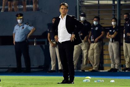 Guillermo Barros Schelotto, en su fallida última experiencia en la selección de Paraguay