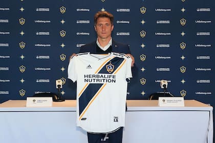 Guillermo Barros Schelotto en su presentación como DT del Galaxy