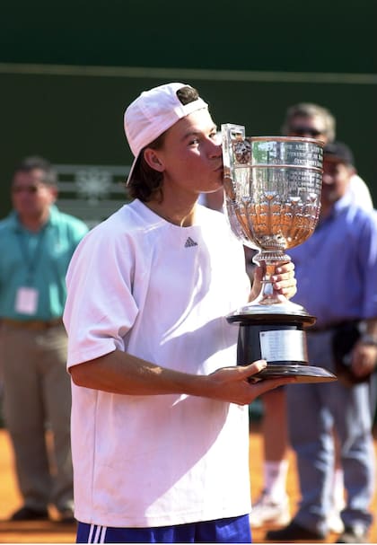 Guillermo Coria, campeón de la Copa Ericsson 2000, en el Buenos Aires