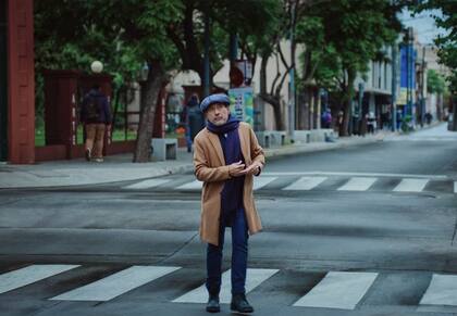 Guillermo Francella grabando en las calles de Córdoba