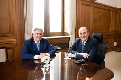 Guillermo Francos, con el gobernador de Córdoba, Martín Llaryora