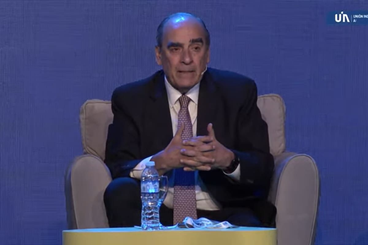 Guillermo Francos en la conferencia de la UIA