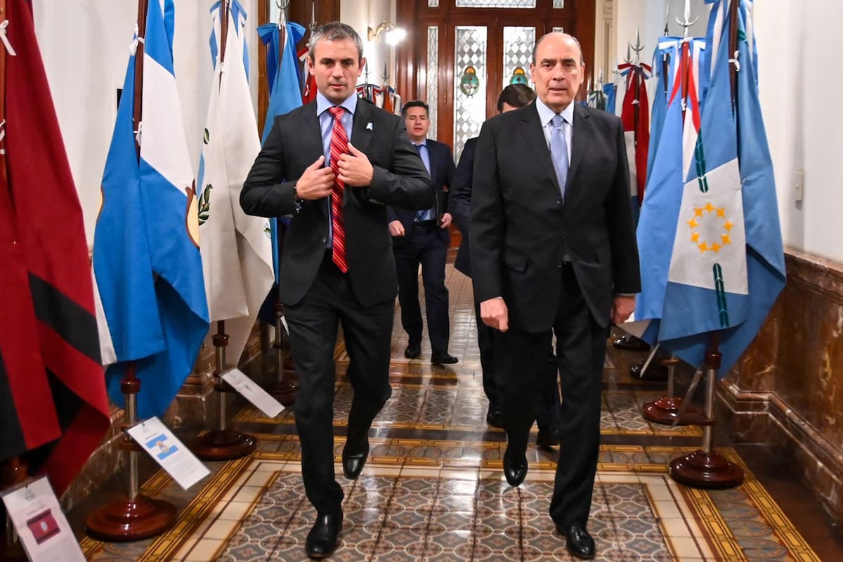 Guillermo Francos; informe de Gestión; martín Menem; política