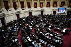 Guillermo Francos presenta su informe de gestión ante la Cámara de Diputados en el Congreso de la Nación