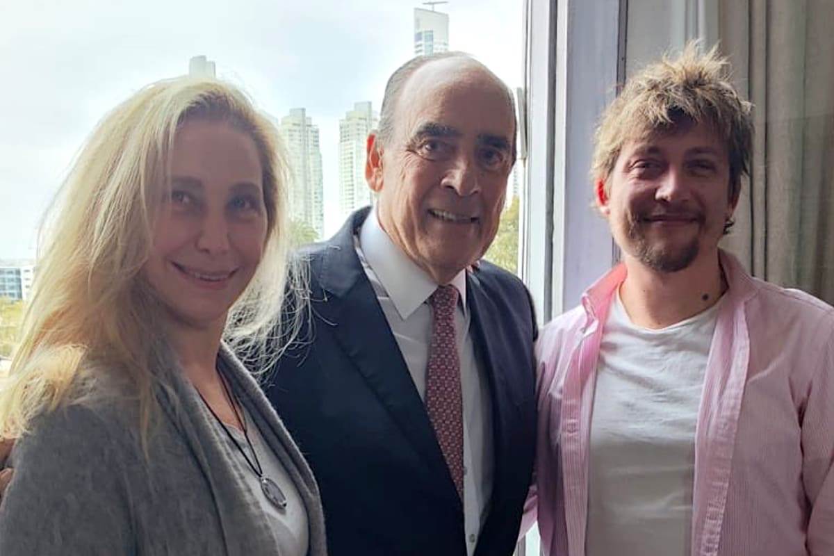 Guillermo Francos, Santiago Caputo y Karina Milei