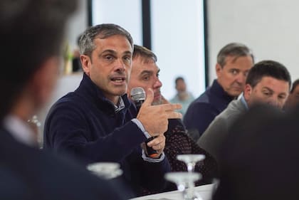Guillermo Michel durante el encuentro con intendentes del PJ Entre Ríos
