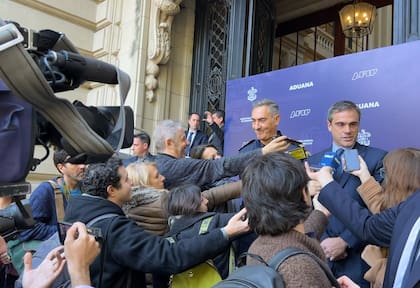 Guillermo Michel y Carlos Ñamandú, en la conferencia de prensa