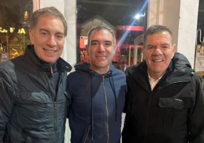 Guillermo Montenegro y Agustín Neme, su hasta ahora sucesor en Mar del Plata, junto a Diego Santilli