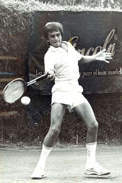 Guillermo Pérez Roldán, a los 13 años: con fortaleza física y un drive poderoso llegó a ser el Nº 13 del mundo en 1988.