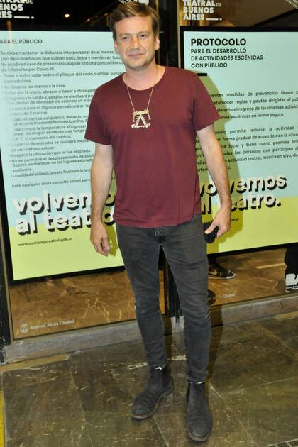 Guillermo Pfening, posando para los flashes