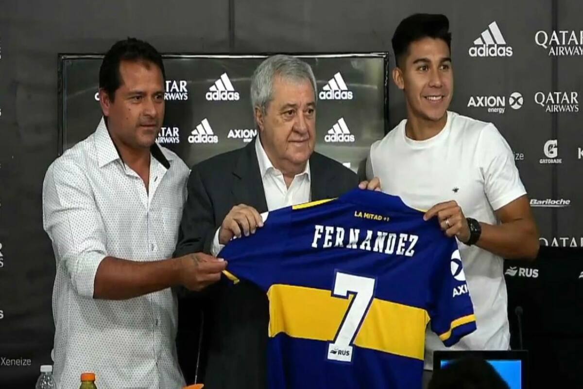 Guillermo Pol Fernández fue presentado oficialmente por el presidente Jorge Ameal como jugador de Boca en conferencia de prensa; usará la camiseta número 7
