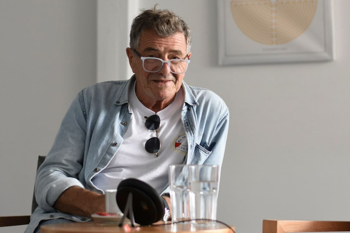 Guillermo Saccomanno ganó el Premio Alfaguara con una novela ambientada en un "pueblo chico" donde se desata una tragedia