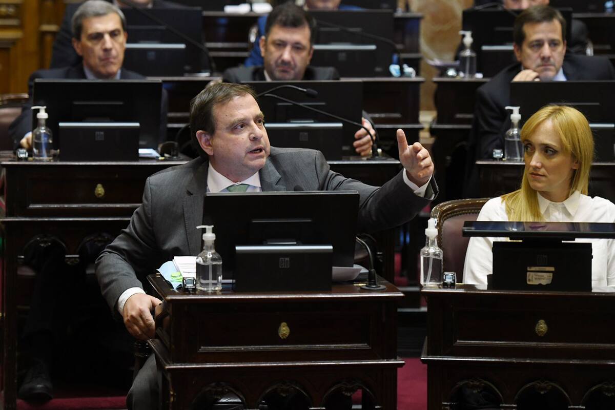 Guillermo Snopek se abrió del bloque oficialista en el Senado, pero se vuelve a unir para frenar la ley de alquileres que impulsa Juntos por el Cambio y que obtuvo media sanción en Diputados