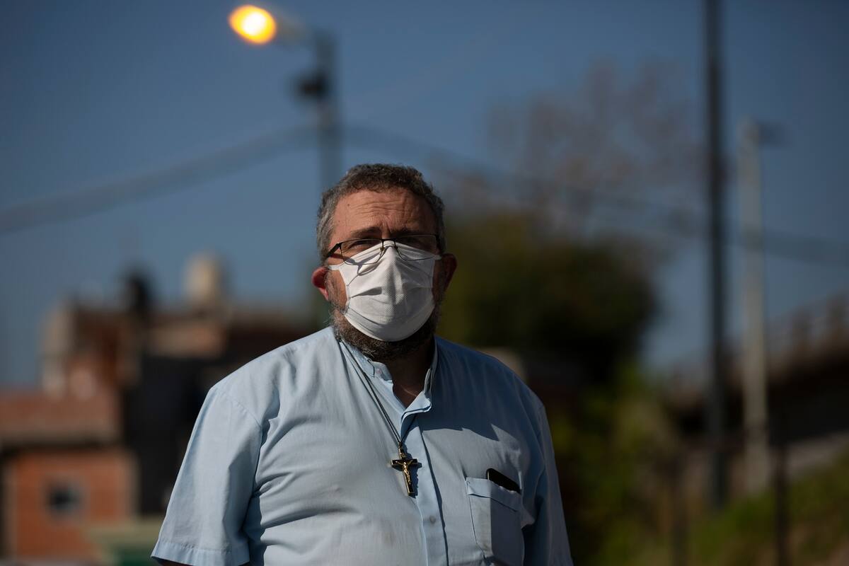 Guillermo Torres, cura de la Parroquia Cristo Obrero de la villa 31