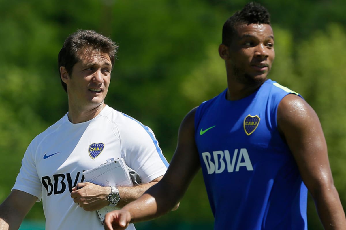 Guillermo y Fabra. El colombiano se afianza como el Nº 3 titular de Boca