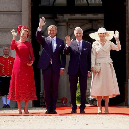 Guillermo y Máxima junto a los reyes de Bélgica, Matilde y Felipe