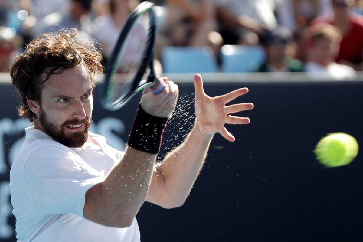 Gulbis, el jugador de más bajo ranking en carrera en el Abierto de Australia