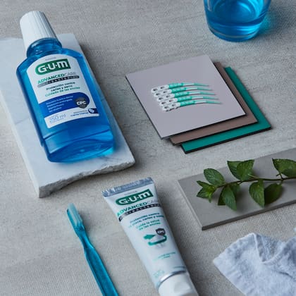 GUM® Pasta de Dientes Advanced Care Antibacterial + GUM® Cepillo de dientes Classic 311 + GUM® Soft-Picks™ Advanced
GUM® + Enjuague Advanced Care Antibacterial
