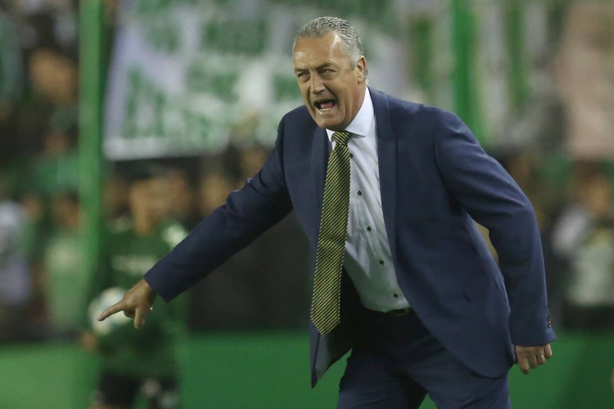 Gustavo Alfaro no quedó conforme con la actuación de Boca ante Banfield