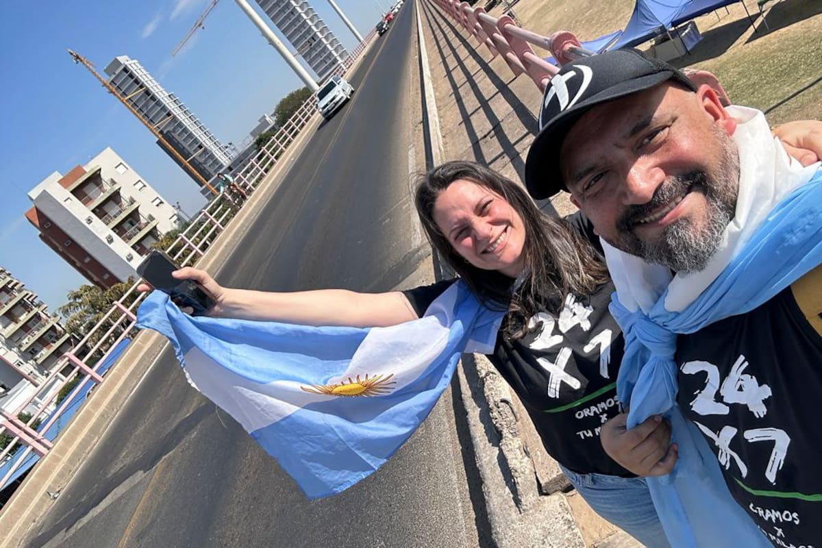 Gustavo Almirón y su mujer, Rocío