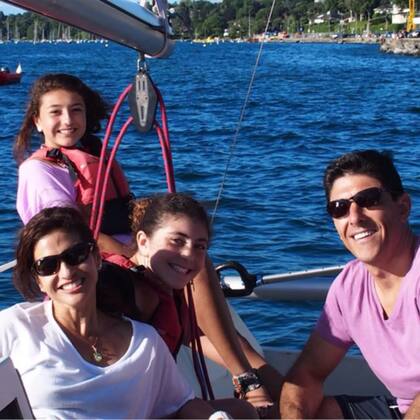 Gustavo Arnal estaba casado y tenía dos hijas