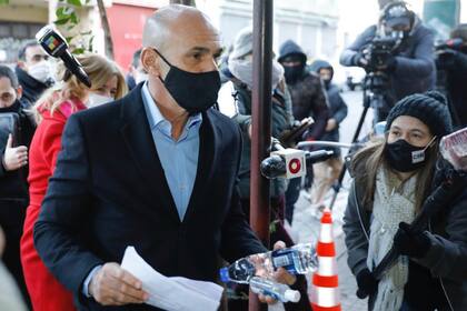 Gustavo Arribas al llegar al juzgado de Lomas de Zamora