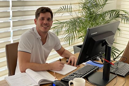 Gustavo Burghardt, alumno de la carrera de Ingeniería Industrial: "Sin esta nueva modalidad se me hubiera hecho imposible"